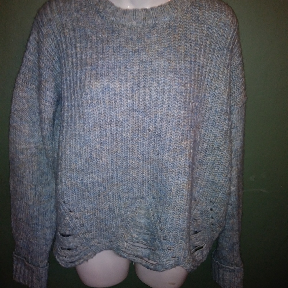 Pretty Blue Size L Sweater (runs small M)